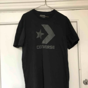  - Snygg urtvättad t-Shirt från Converse