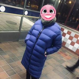  - Napapirji dunjacka/kappa ifrån napapirjis provkollektion i bombajacka modell i stl S/M finns ej på marknaden så det är ingen som har likadan jacka. Inköpes för 2000kr Säljes för 1300kr   Finns på hägerstensåsen 