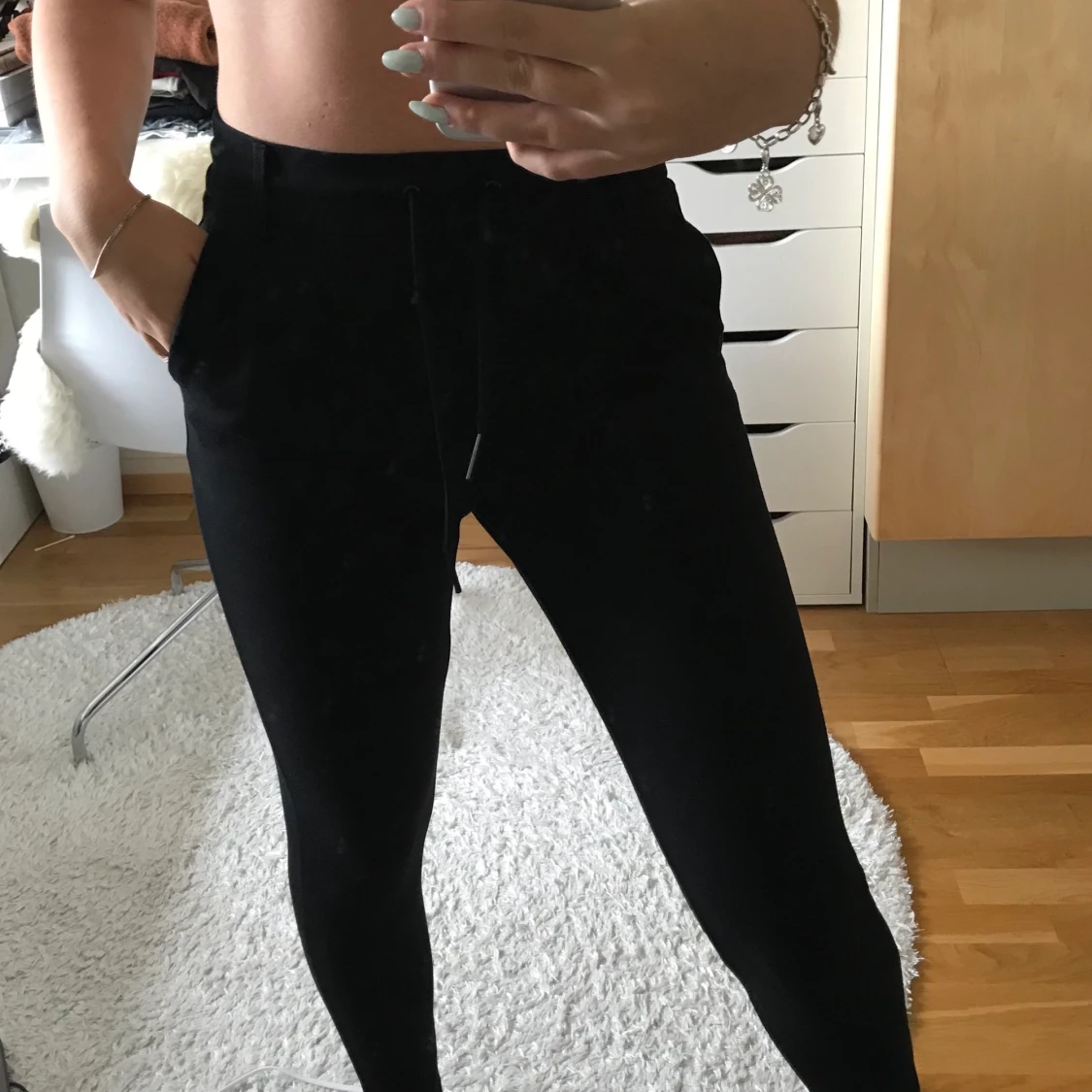 Svarta byxor - 90