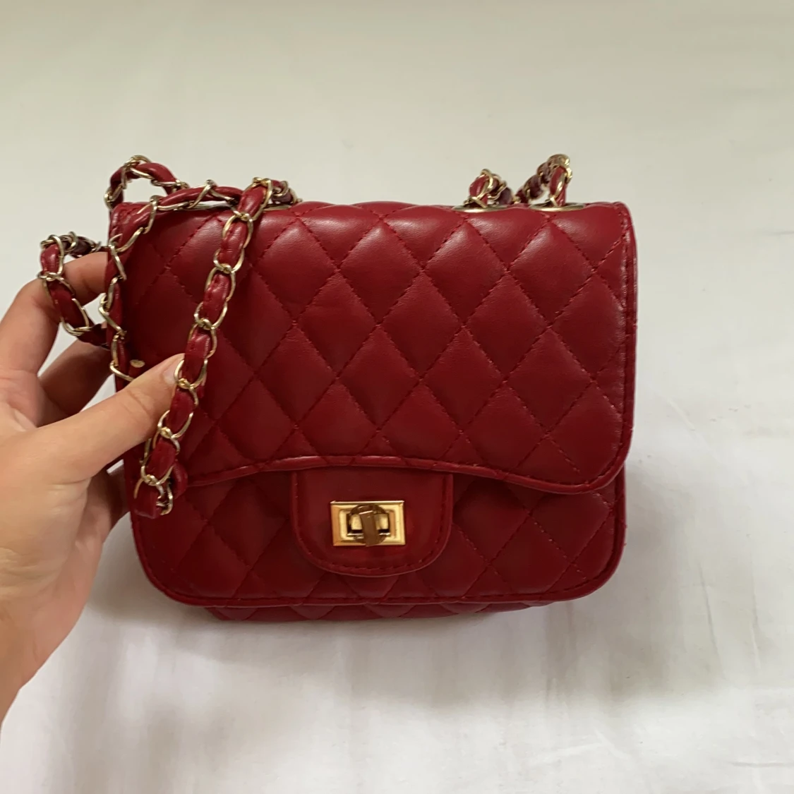 Röd snygg väska  - 90