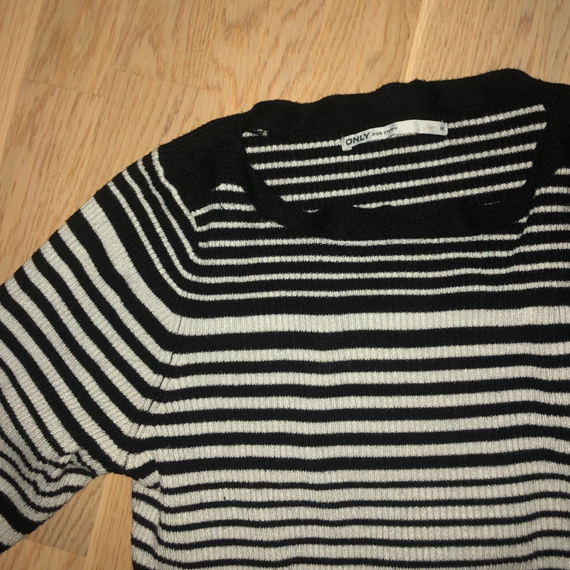 Fin randig tröja✨ - 90