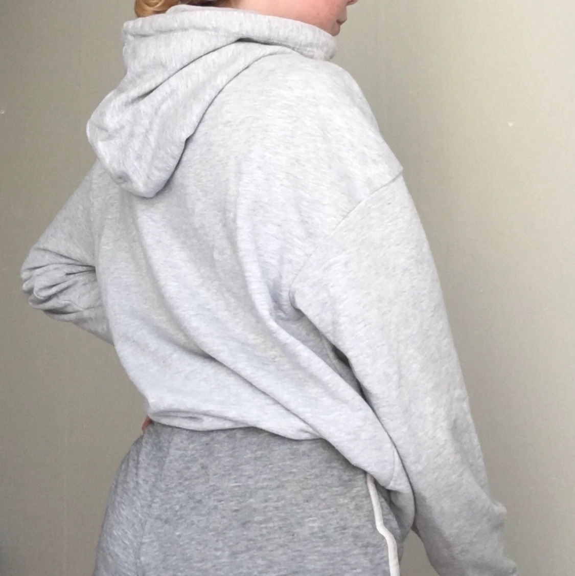 Grå turtleneck hoodie 🤍 - 90