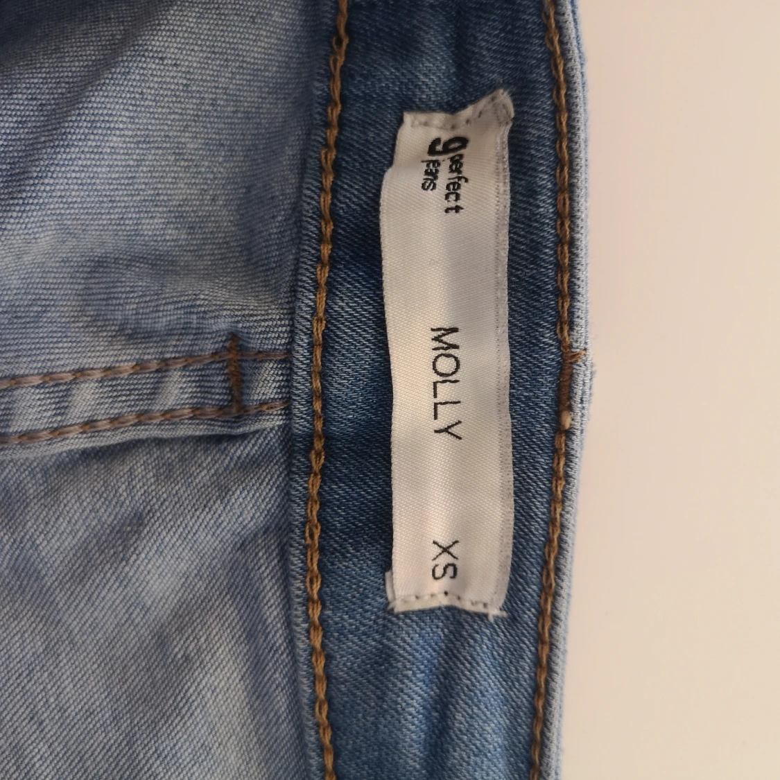 Ljusblå Gina tricot jeans - 91