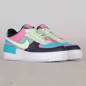  - INTRESSEKOLL! Har köpt dessa skorna, och har nyss lagt en beställning på ett par liknande i en annan modell. De är aldrig använda och undrar därför om någon är intresserad av att köpa dem. 