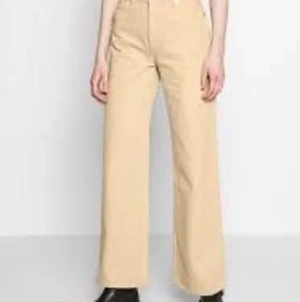 Yoko jeans, GRATIS FRAKT - Aldrig använda, GRATIS FRAKT