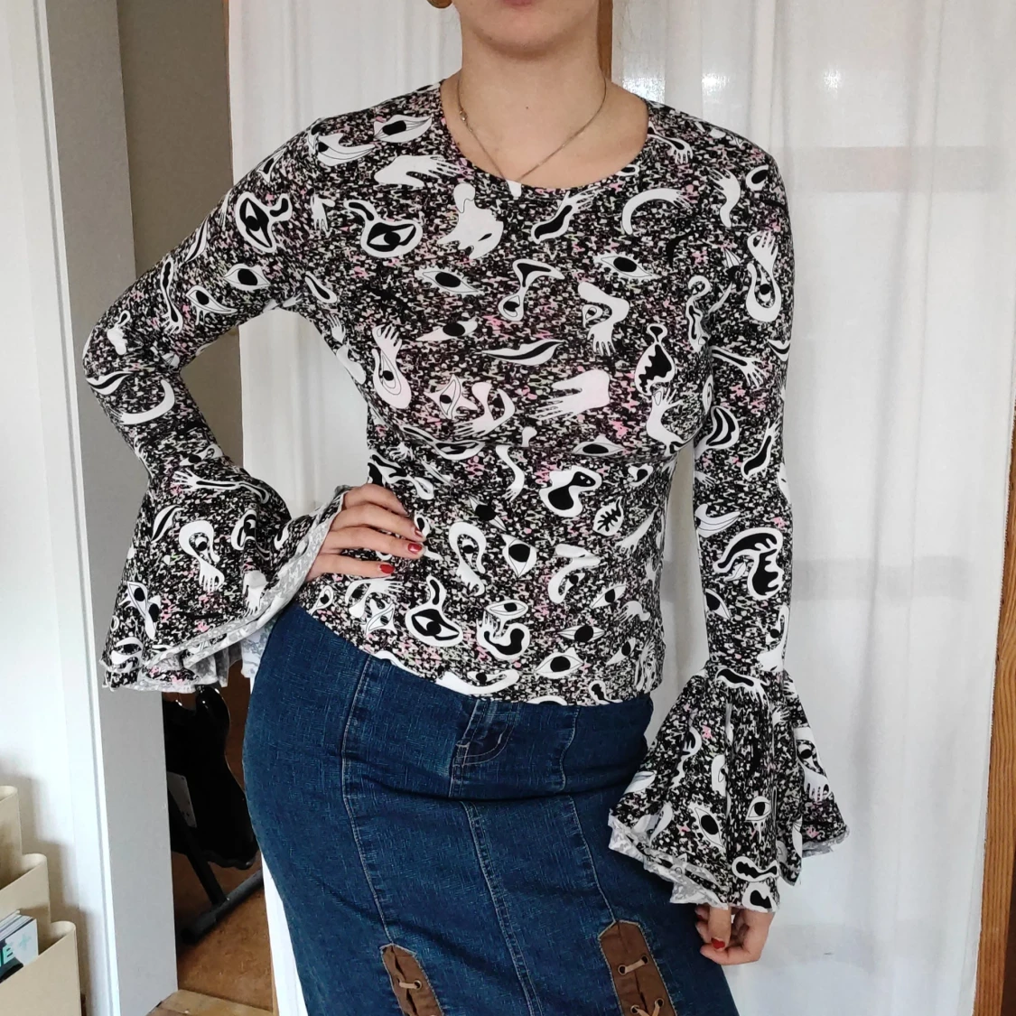 Speciellt mönstrad Monki tröja 