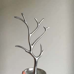 Smyckesträd - Silvrigt smyckesträd!! 