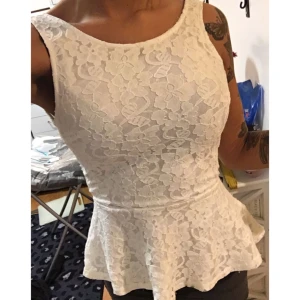  - Topp storlek xs, som ny.    ~ köparen betalar frakten ~ 