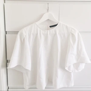  - Från Zara, storlek S. Frakt ingår, betalning via swish ⭐️