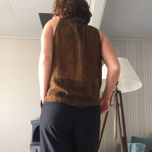  - Fint genomskinligt linne 