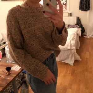 Mysig stickad tröja från okänd märke  - Mysig stickad tröja från okänd märke. Storlek L