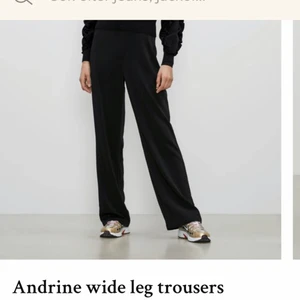 Kostymbyxor!  - Kostymbyxor från bikbok i storlek 34. Frakt 50 kr