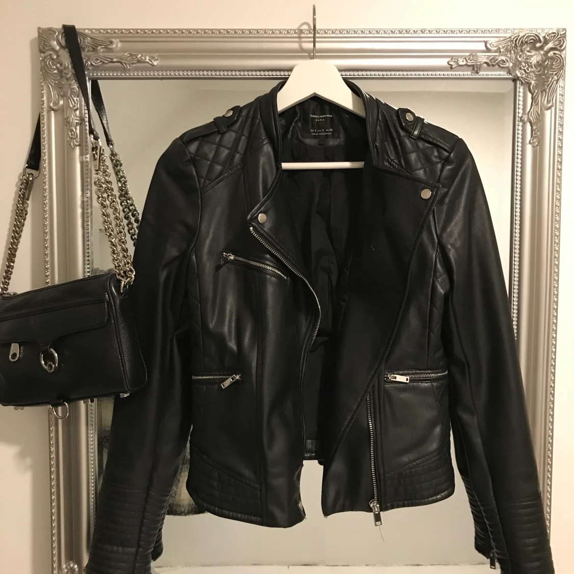 Skinnjacka från Zara - 90