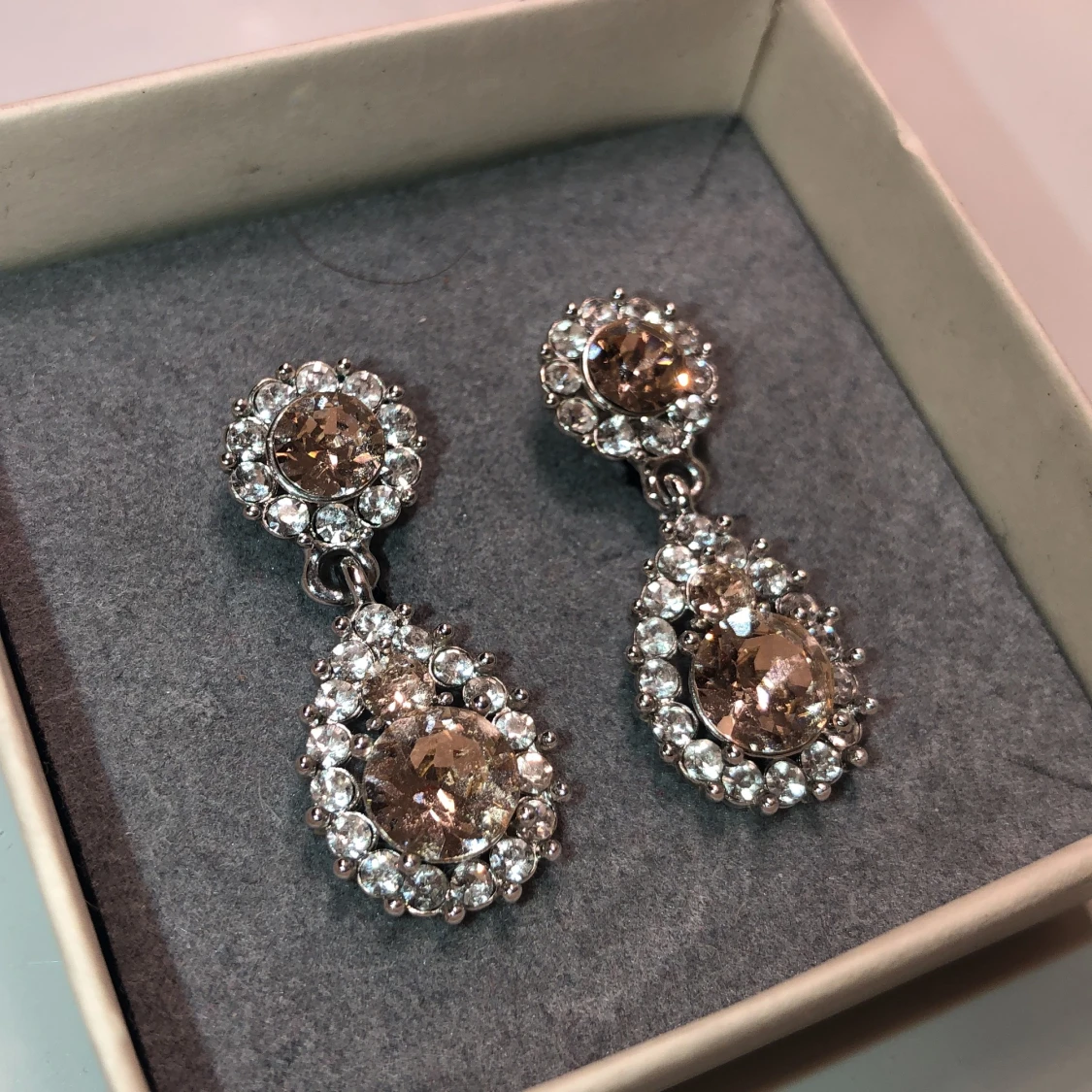 Lily and rose örhängen  - 90