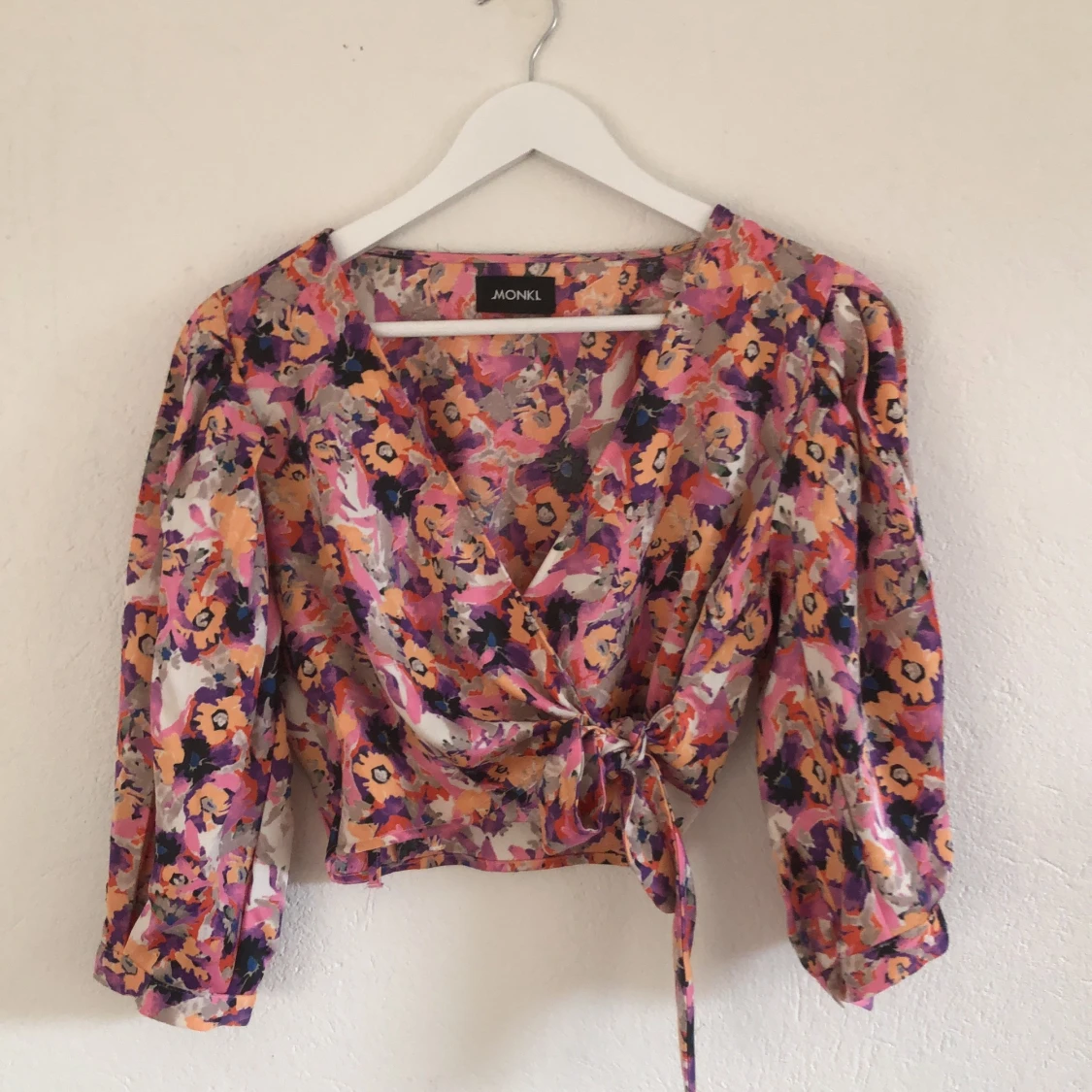 blommig toppblus - 91