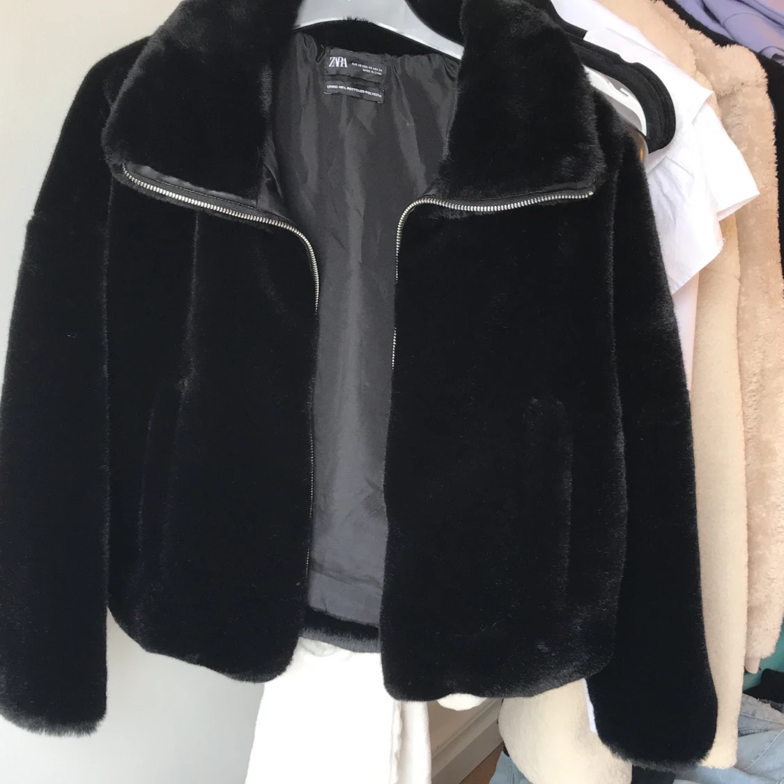 fluffig fejkpäls jacka 