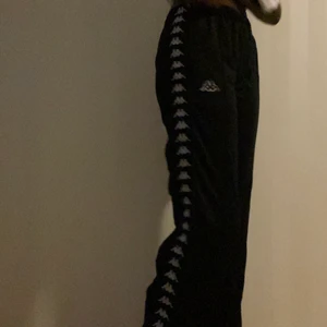 Kappa knappbyxor  - Köpt på JD i herravdelningen. Storlek XS som motsvarar damstorlek S. Fri frakt!