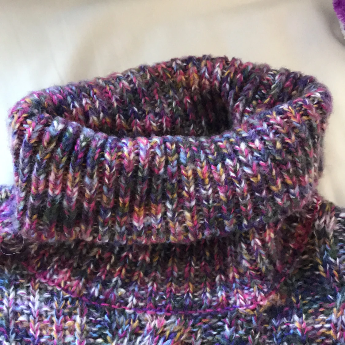 Snygg, skön, stickad tröja ! - 91