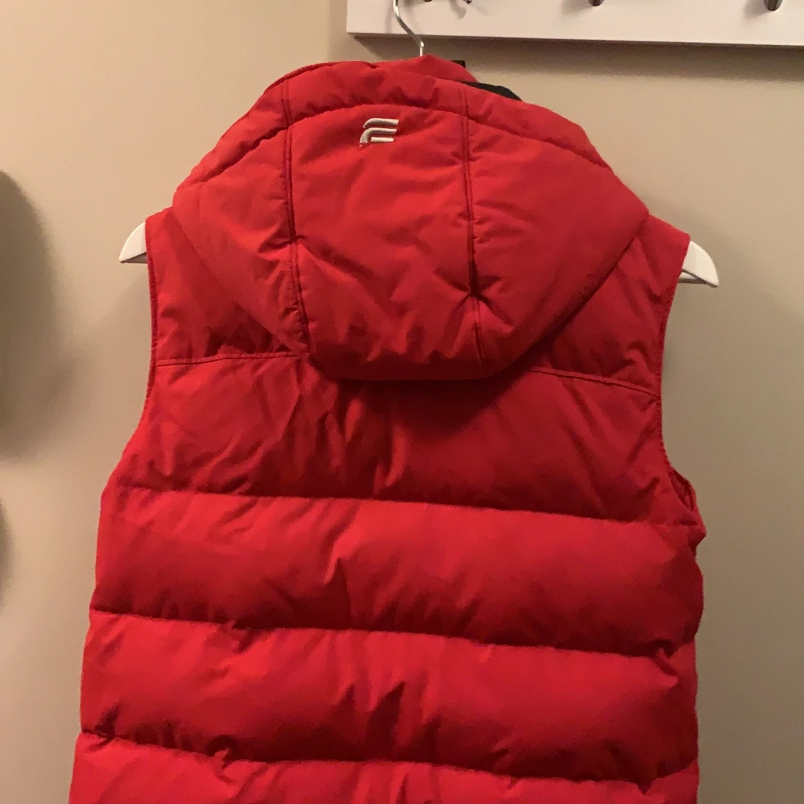 Everest röd dunväst stl 36 - 90