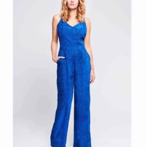  - Gestuz velo jumpsuit (nypris 2200kr) Knappt använd