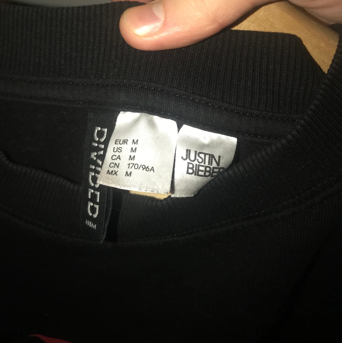 JUSTIN BIEBER SWEATSHIRT  - 91