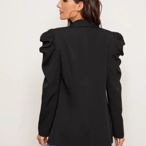 Size: S - En ny jacka, jag har inte använt den.
