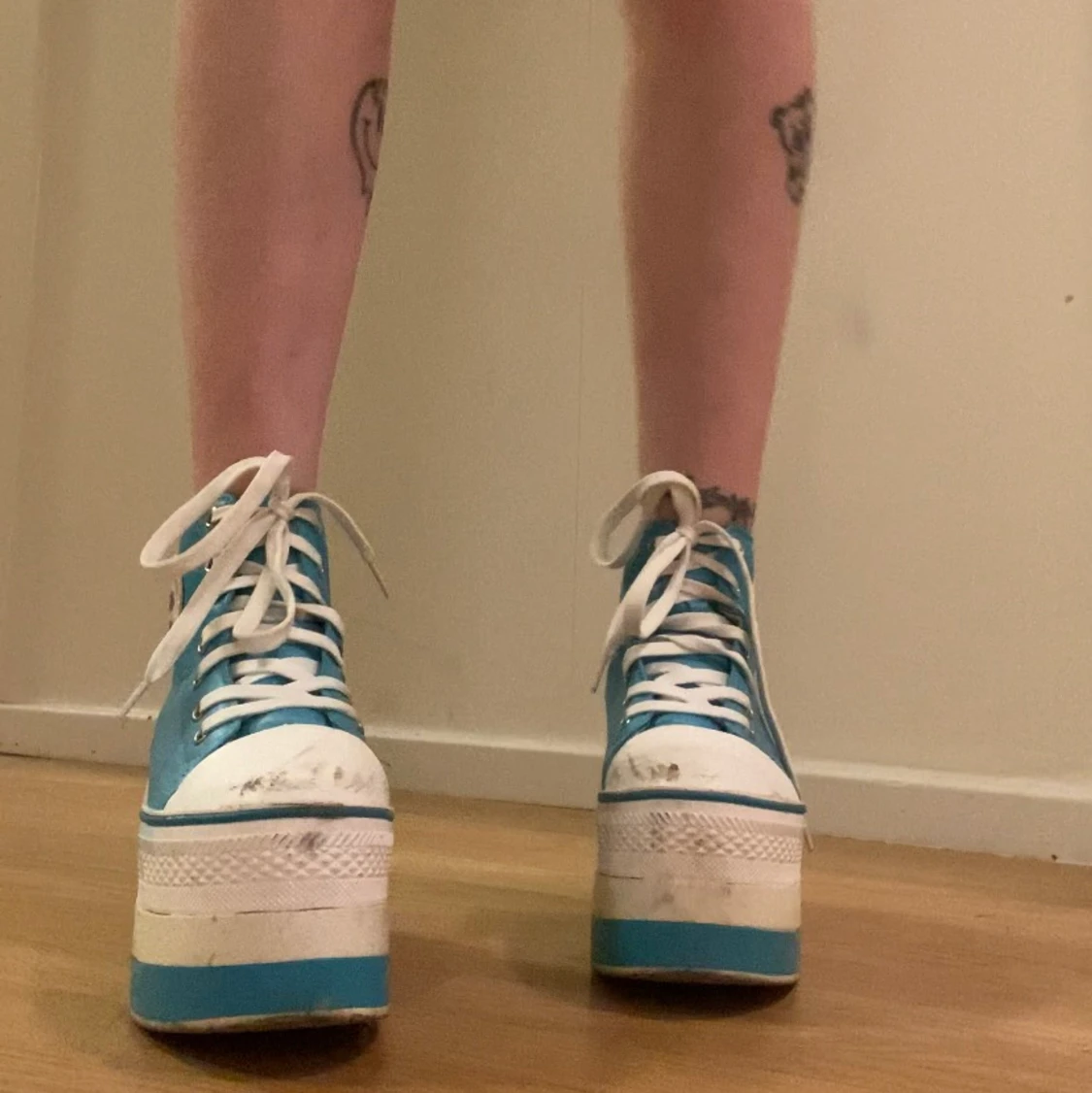 Platåskor blåa  - 91