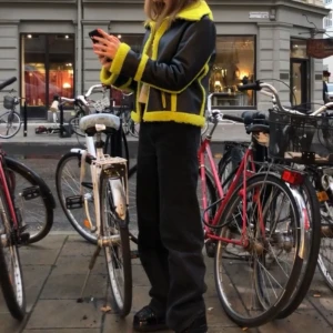 Jacka - Superfin grön jacka💖💖💖💖