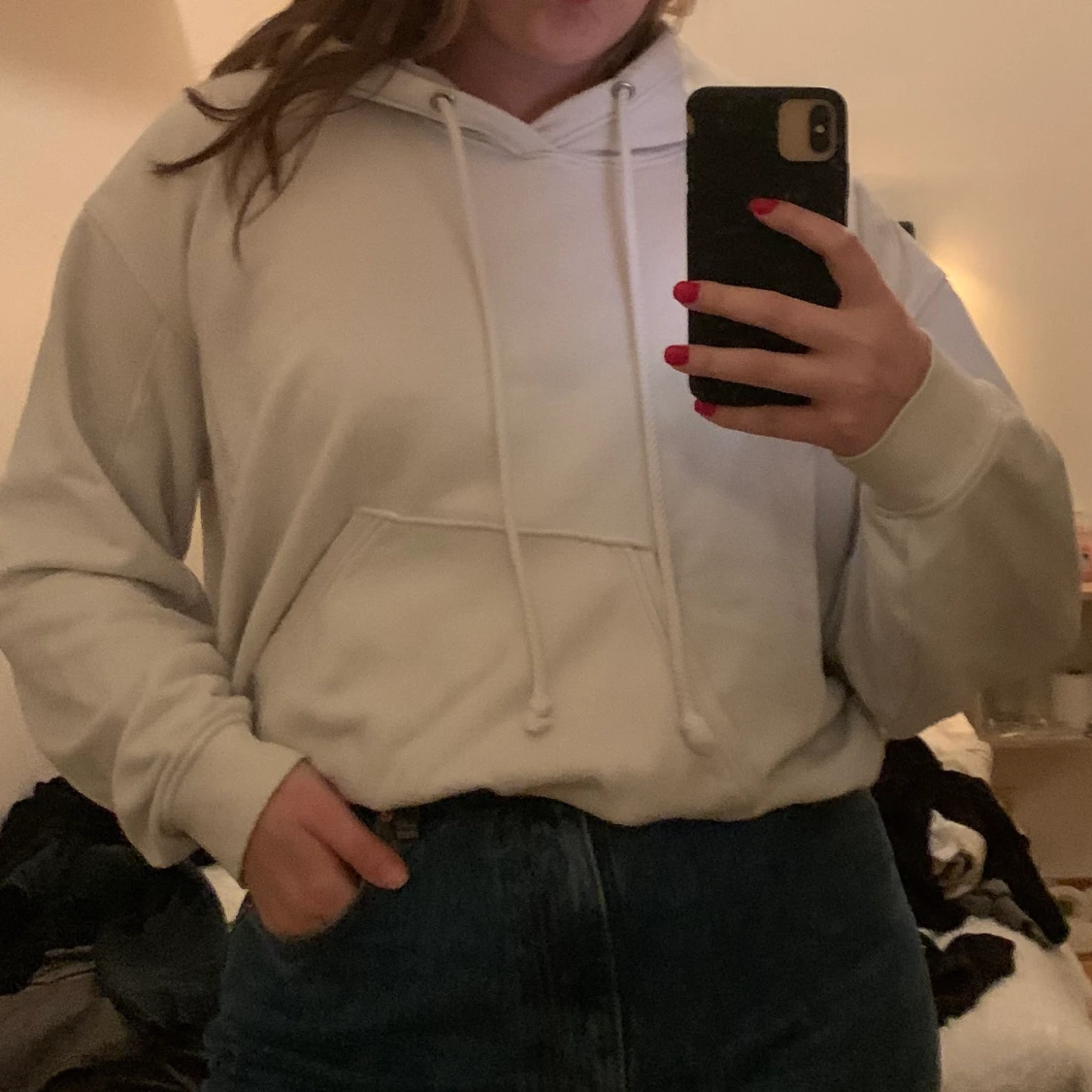 Vit hoodie från weekday