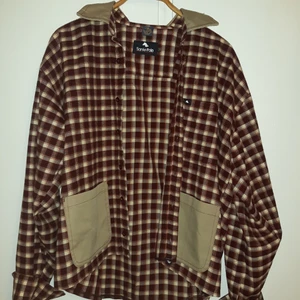 Retro skjorta - Super vintage skjorta från beyond retro❤ kan mötas i sthlm 🥰🥰