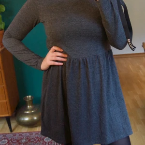 Klänning stl. M - Söt vardagsklänning från minimum stl. M.