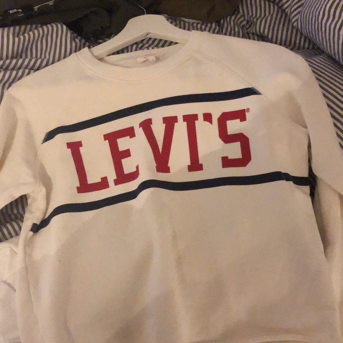 Levis tröja, Carlings