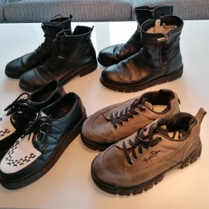 Skor  - Skor strl. 38,pris. 50kr  +frakt 