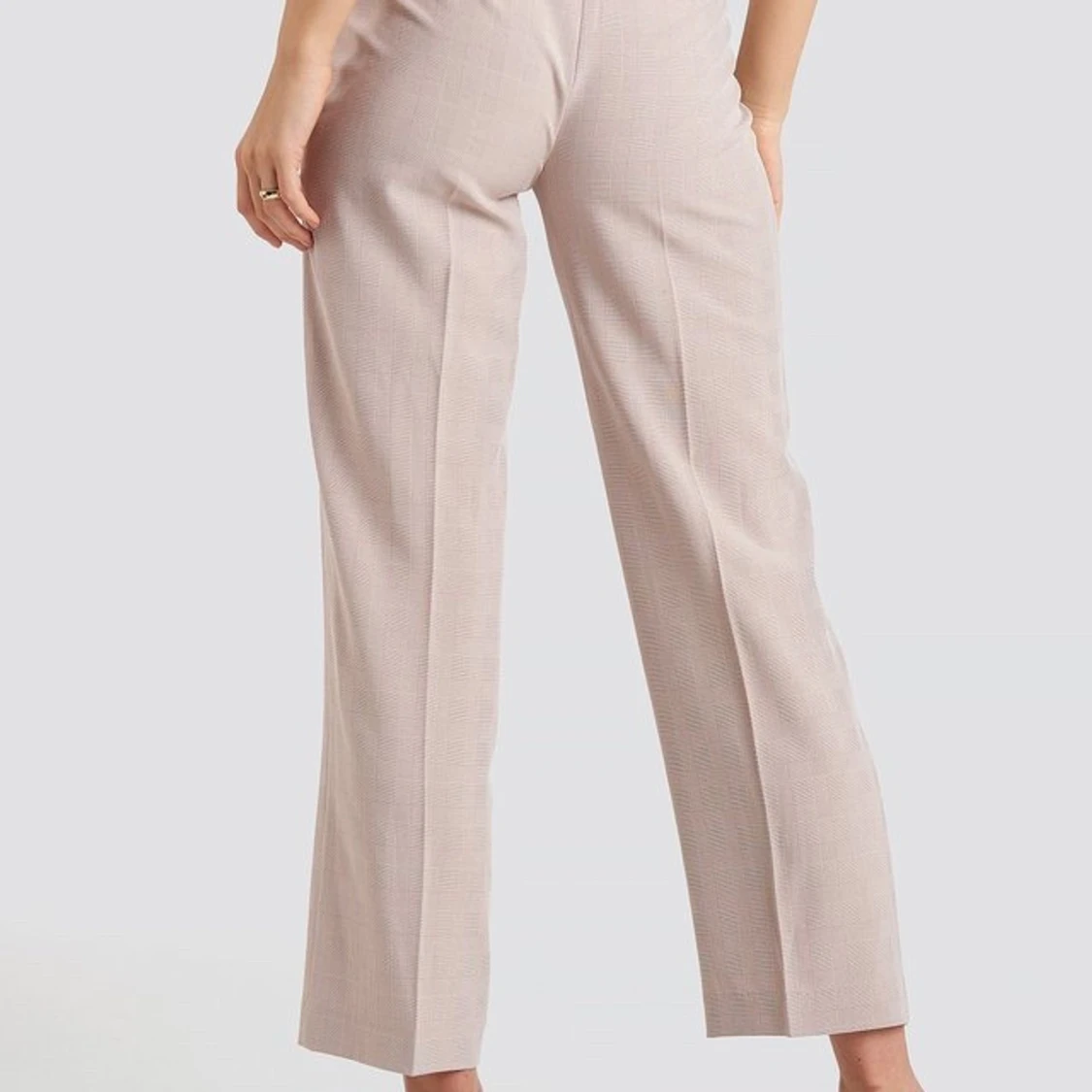 Rosa kostymbyxor - 90