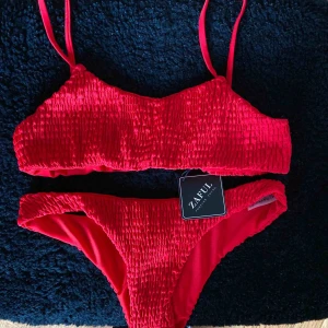  - Helt ny bikini från Zaful. Aldrig använd den passade bara inte mig:(   Passar även S. 💕