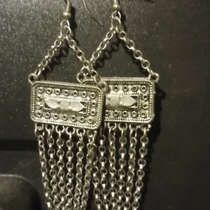 Örhängen  - Bra skick. Frakt tillkommer 