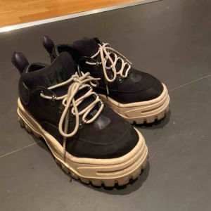  - Eytys i modellen angel  2400 nypris Använda! Men i bra skick