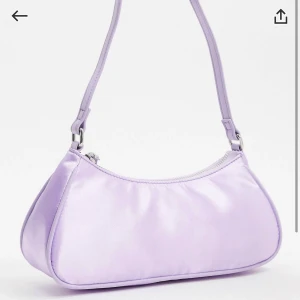 Lila axelväska - Lila axelväska från asos