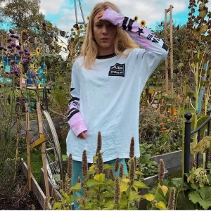 Långärmad skatetröja - Superfet långärmad tröja med batikade ärmar