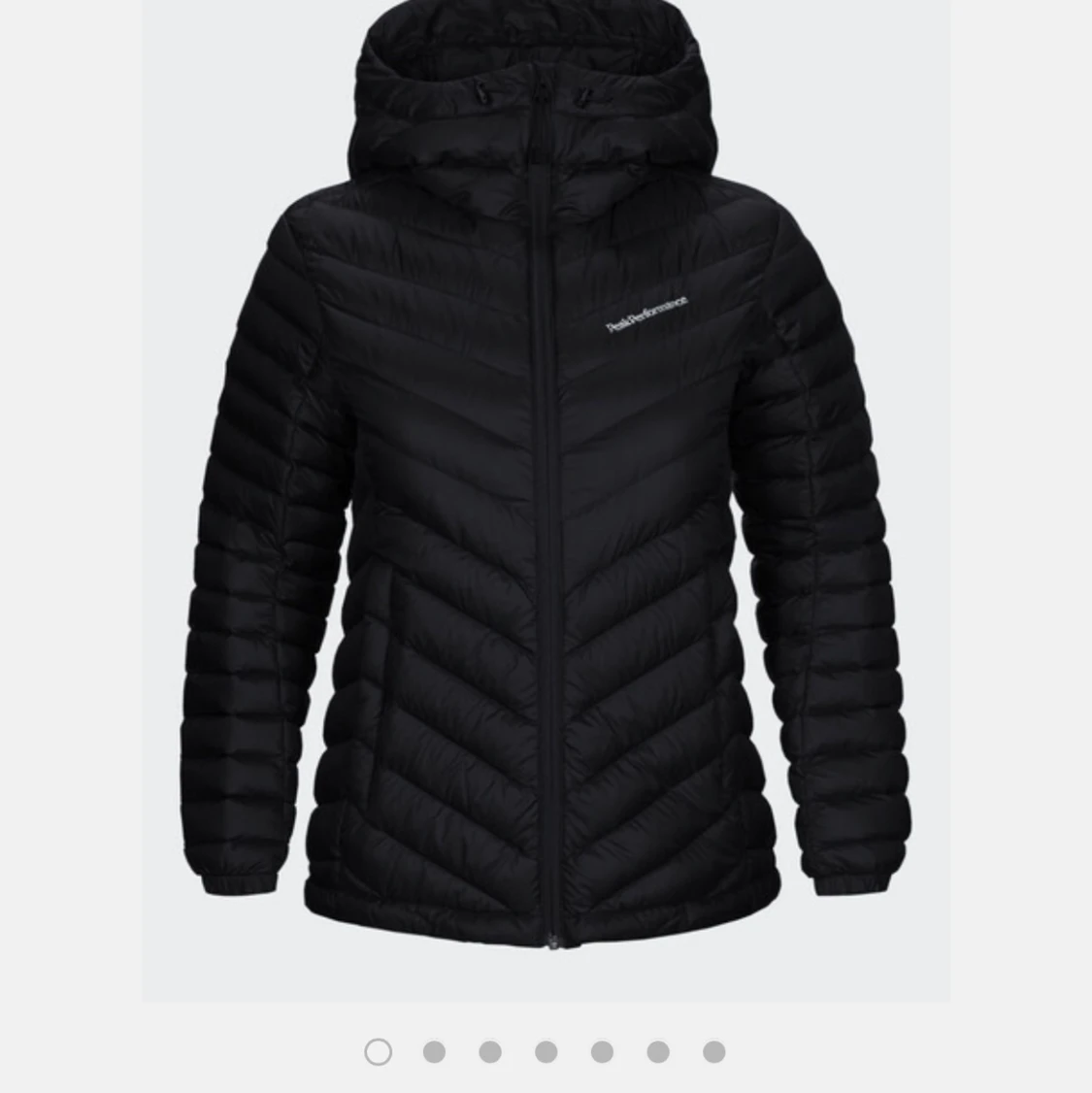 Helt ny PeakPerformance Jacka strl. S