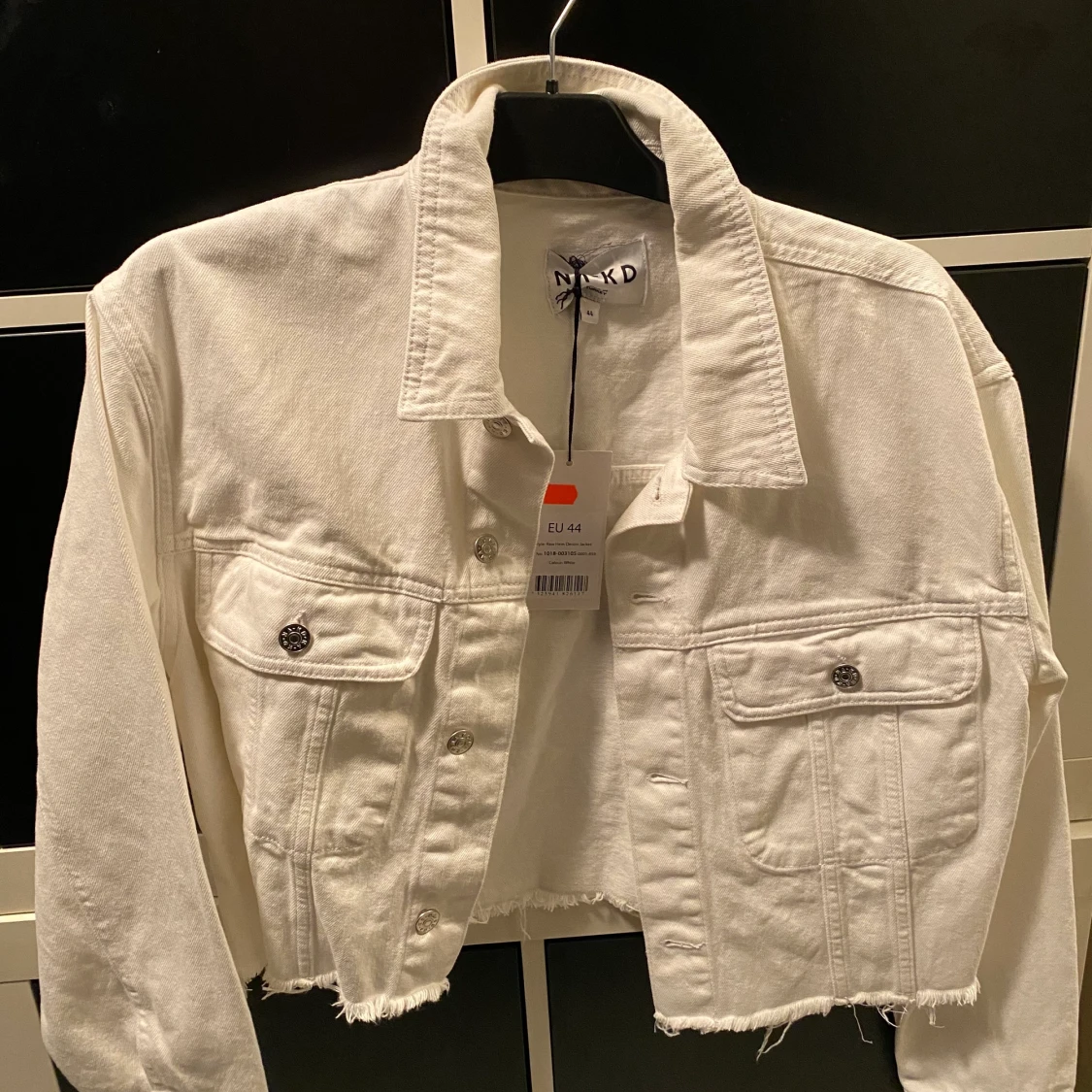 Croppad jeansjacka NAKD - 90