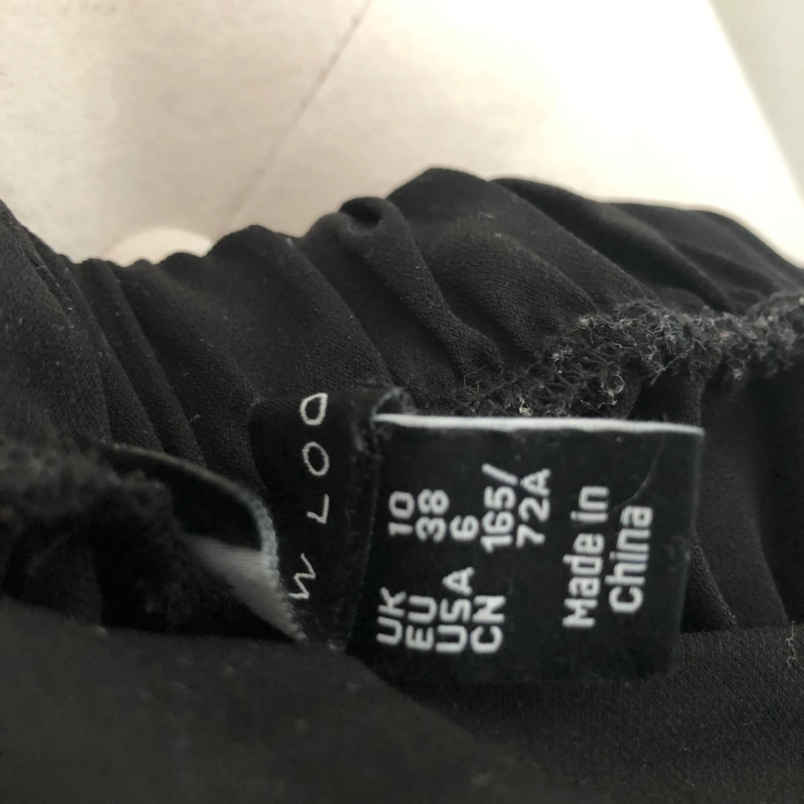 Svart plisserad kjol  - 90