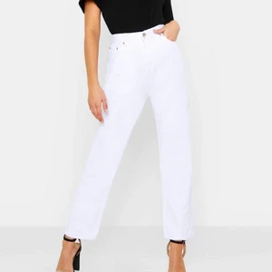 White Straight Leg Jeans  - Vita, raka jeans från Cubus