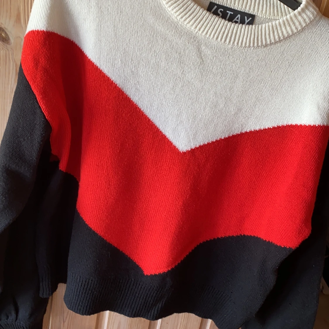 Stickad tröja tre färger (STAY) - 90