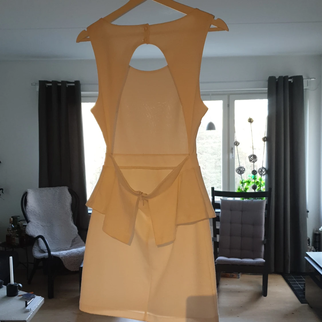 Vit klänning strl S - 90