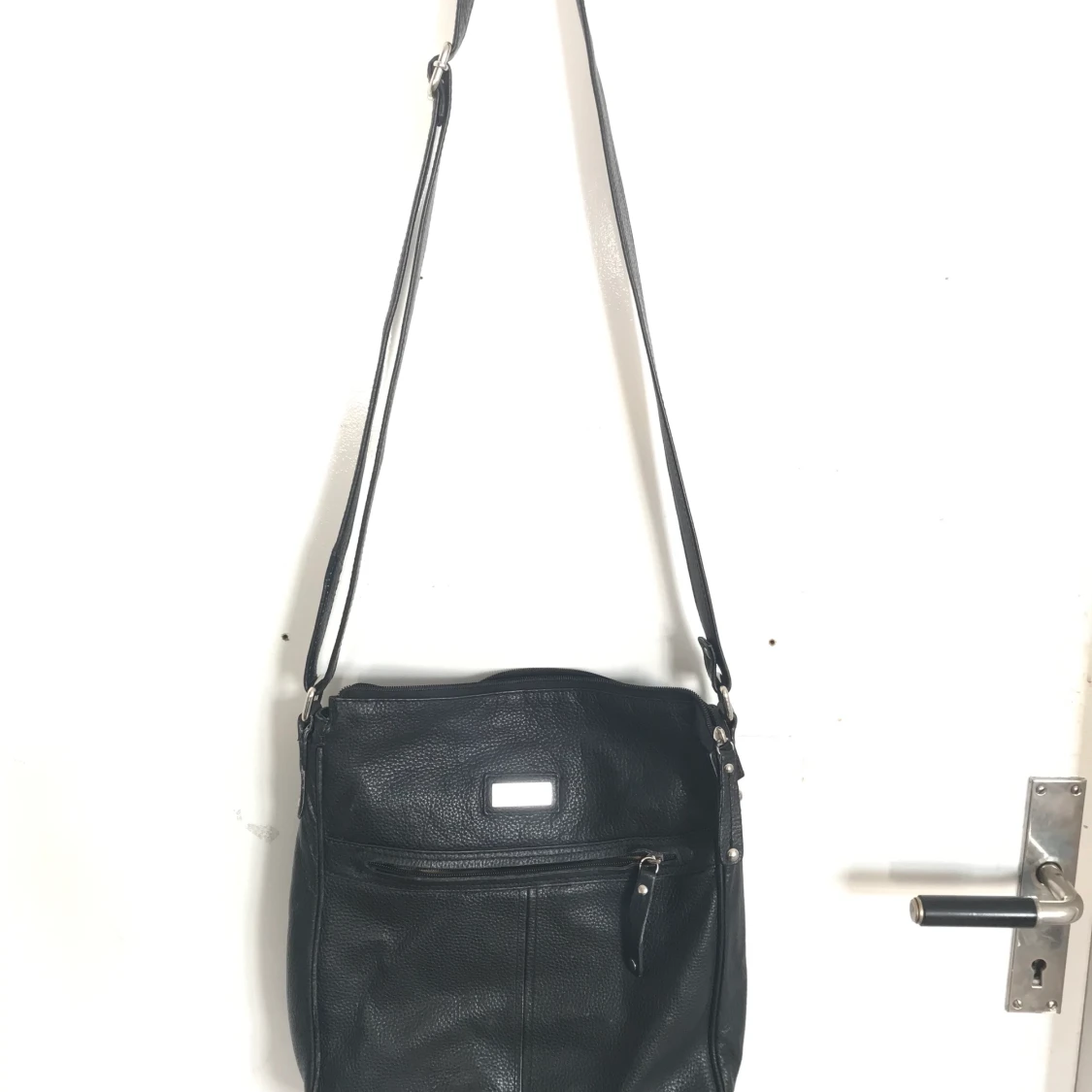 Svart axelväska 