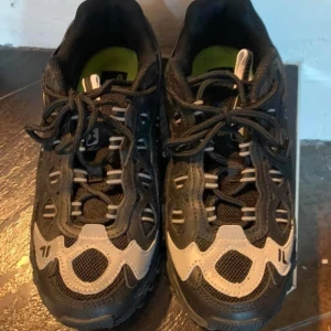 Fila skor - Fila skor helt nya stl 38