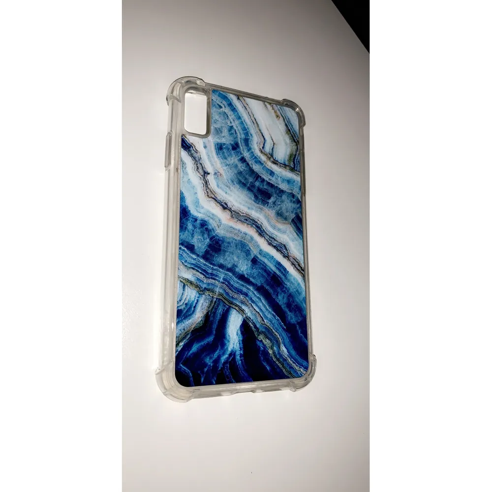 ISecreat tough skal till iPhone xs Max med blå marmor mönster. Helt nytt 💙 frakt till kommer . Accessoarer.