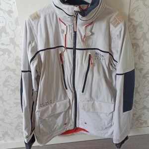 Seglarjacka race marin strl M - Fin seglarjacka i rejäl kvalitet. 