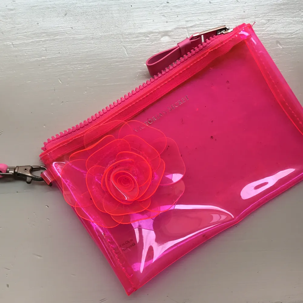 Söt rosa necessär från Victoria’s Secret. Accessoarer.